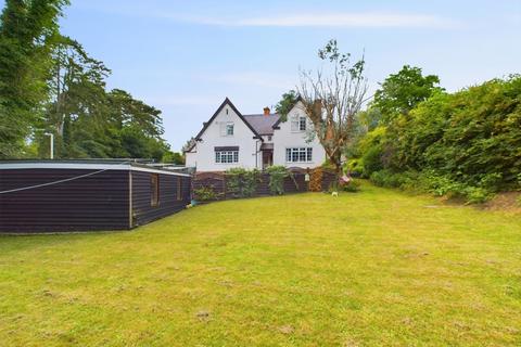 5 bedroom detached house for sale, The Old School House, Leighton Road, Great Billington, LU7 9BL