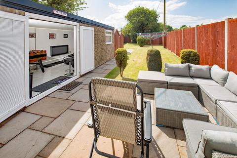 12 Gretton Road, Weldon, Corby, NN17 3HN