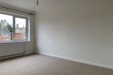 2 bedroom flat to rent, Yarrow Close, Broadstairs, CT10