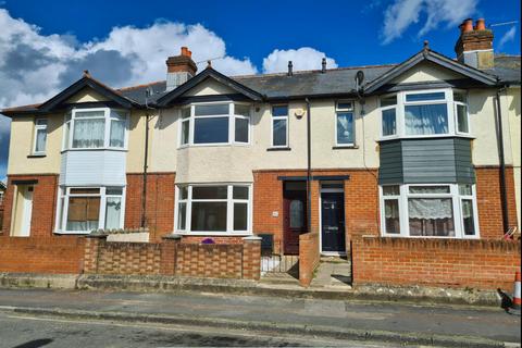 3 bedroom house to rent, Junction Road, Totton SO40