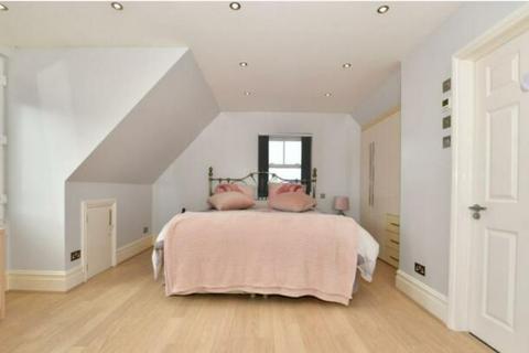 4 bedroom flat for sale, King Street, Margate CT9