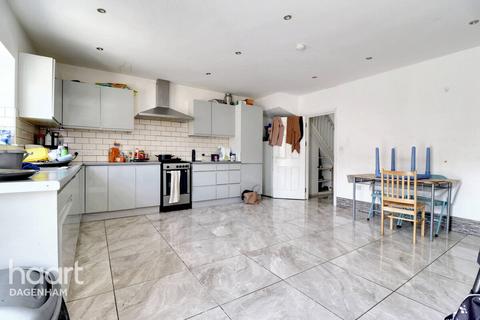 undefined, Norton Road, Dagenham
