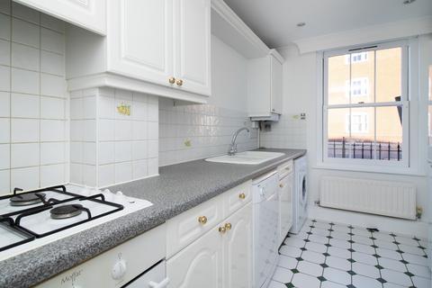 4 bedroom terraced house for sale, Station Road West
