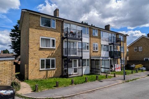 2 bedroom apartment for sale, Chaulden House Gardens, Chaulden