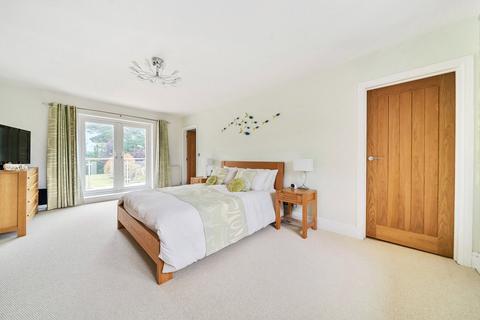 429 Topsham Road, Exeter, EX2 7AB