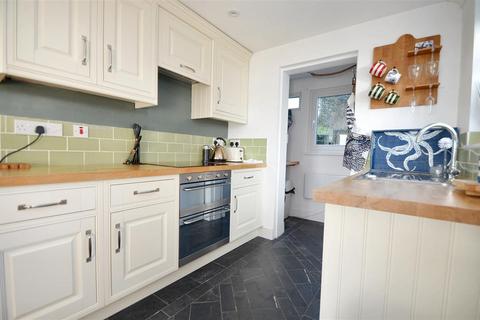undefined, 4A Orchard Vale, Falmouth TR11