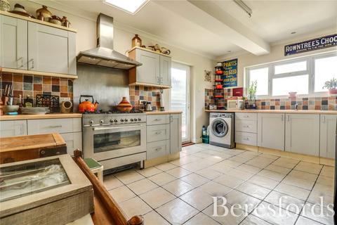 4 bedroom semi-detached house for sale, Rosemary Avenue, Braintree, CM7