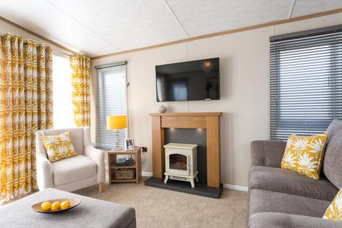 2 bedroom lodge for sale, Hambleton, Lancashire, FY6