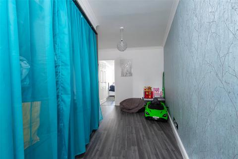 3 Bicknell Road, Frimley, Camberley, GU16 8SZ