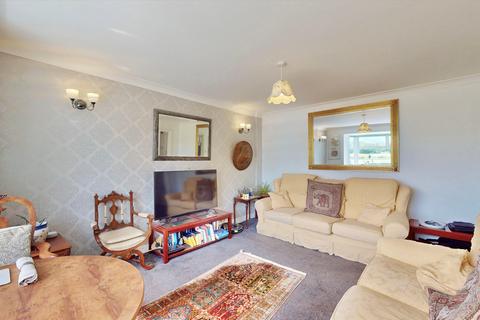 3 bedroom semi-detached house for sale, Greenway, Hayes UB4