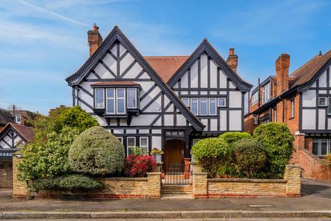 5 bedroom detached house to rent, Vale Close, London, W9