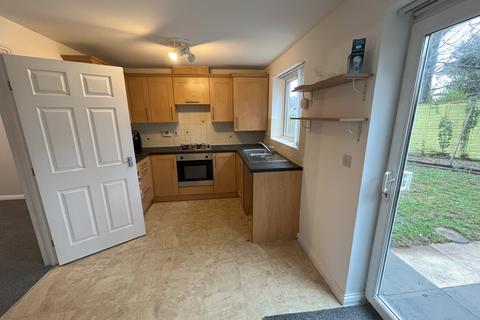 3 bedroom semi-detached house to rent, Bishpool View, Newport,