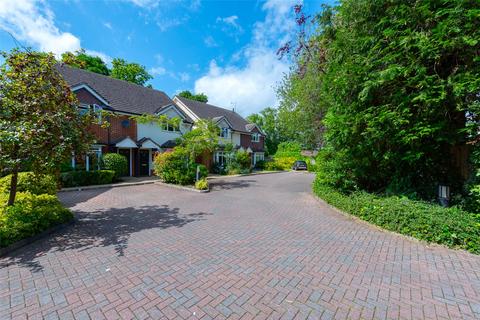 3 bedroom semi-detached house for sale, Penrose Gardens, Guildford GU12