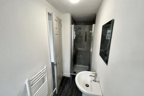 1 bedroom flat to rent, Burlington Road, Blackpool FY4