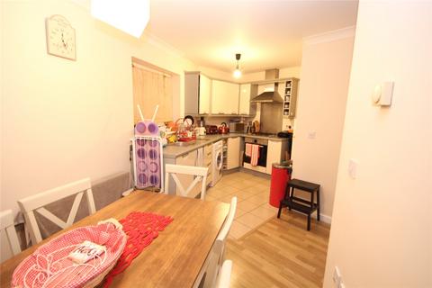 1 bedroom apartment to rent, Saunders Close, London, Seven Kings, IG1