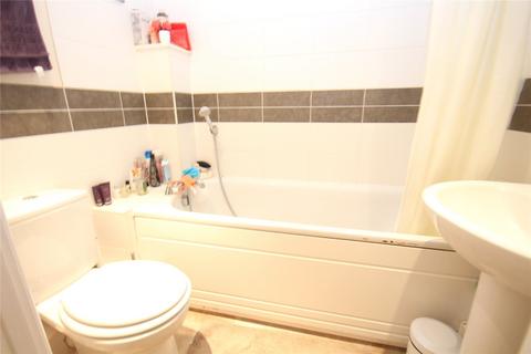 1 bedroom apartment to rent, Saunders Close, London, Seven Kings, IG1