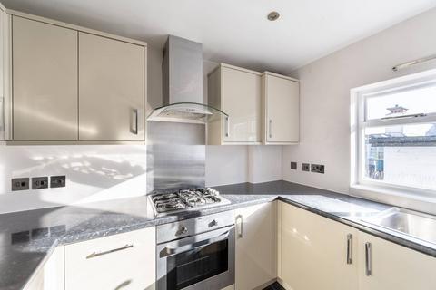 3 bedroom maisonette to rent, Fulham Palace Road, Bishop's Park, London, SW6