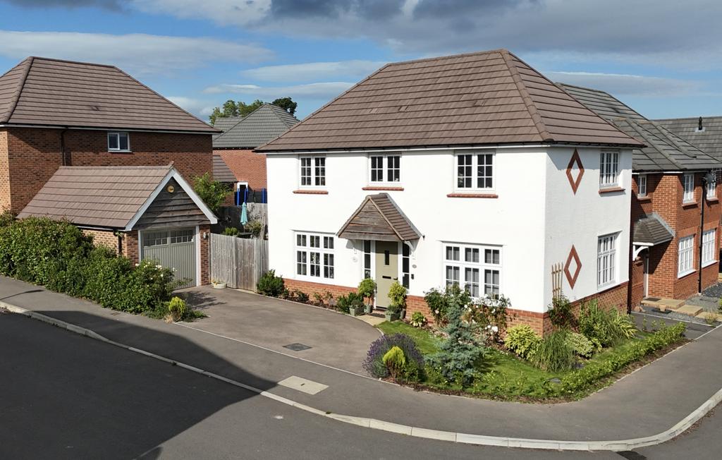 Beautiful Three Bedroom Detached Family Home.