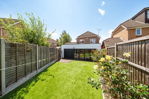 237 Tolcarne Drive, Pinner, HA5 2DW