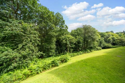 Flat 4, Oak House Hurstmere Close, Grayshott, Hindhead, GU26 6TS