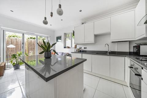 2 bedroom flat for sale, Elsinore Road, Forest Hill