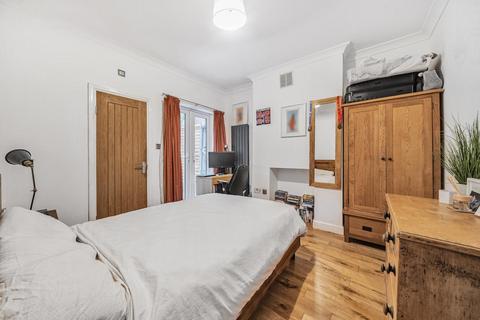 80a Elsinore Road, London, SE23 2SN