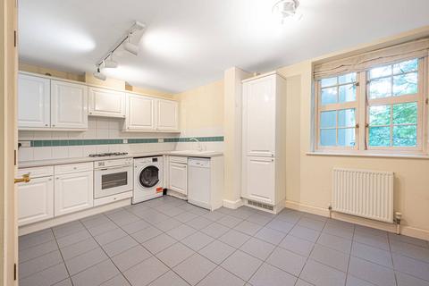 2 bedroom flat to rent, Heathview Court, Hampstead Garden Suburb, London, NW11