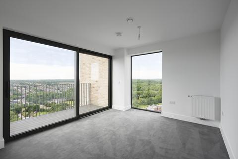 3 bedroom penthouse to rent, Ascot Road, Watford, WD18