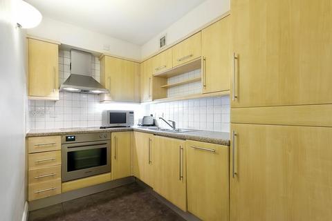 1 bedroom apartment to rent, South Block, London SE1