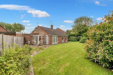 2 bedroom bungalow for sale, Yew Tree Road, Charlwood, Surrey, RH6