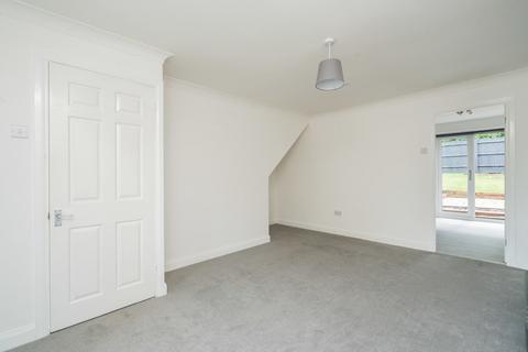 3 bedroom detached house to rent, Vyne Crescent, Great Holm, Milton Keynes MK8