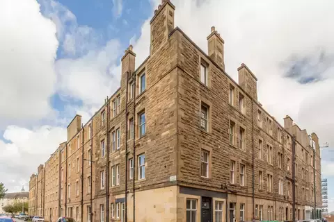 2 bedroom flat for sale, 49/4 Elbe Street, Edinburgh EH6 7HP