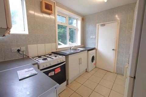 3 bedroom semi-detached house to rent, West Walk, Hayes, Greater London, UB3