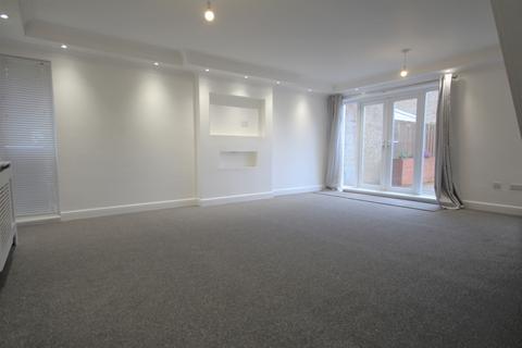 72 Breedon Close, Corby, NN18 9PG