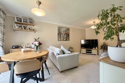 1 bedroom apartment for sale, Crowthorne Road, Bracknell, Berkshire