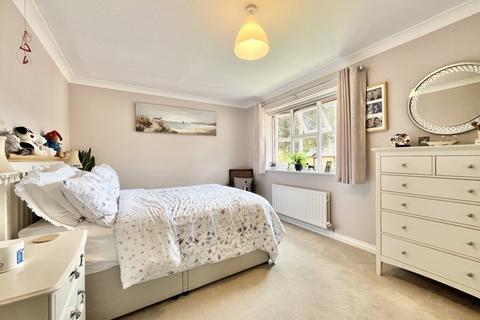 1 bedroom apartment for sale, Crowthorne Road, Bracknell, Berkshire