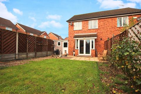 3 bedroom semi-detached house for sale, Kingfisher Close, North Lincolnshire DN18