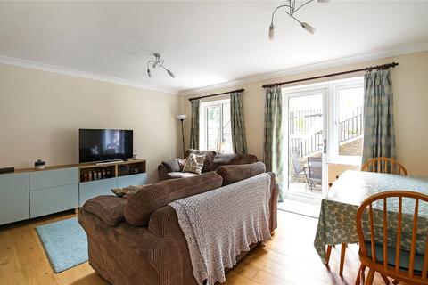 64 Honeysuckle Close, Badger Farm, Winchester, SO22 4QQ