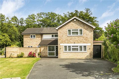 5 bedroom detached house for sale, Gorselands Close, Surrey KT14