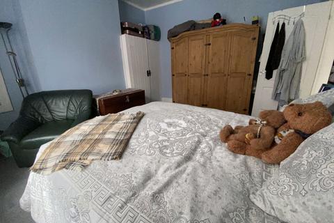 2 bedroom ground floor flat for sale, Canterbury Street, South Shields, Tyne and Wear, NE33 4DD