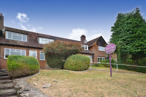 2 bedroom terraced house to rent, Hill View Road, Farnham, Surrey, GU9