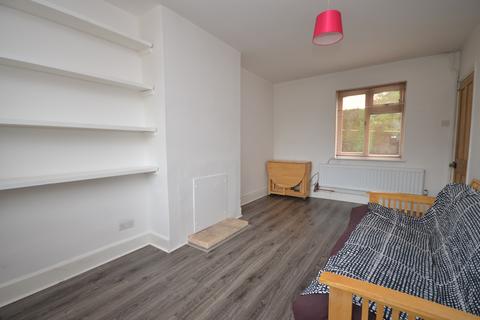 2 bedroom terraced house to rent, Hill View Road, Farnham, Surrey, GU9