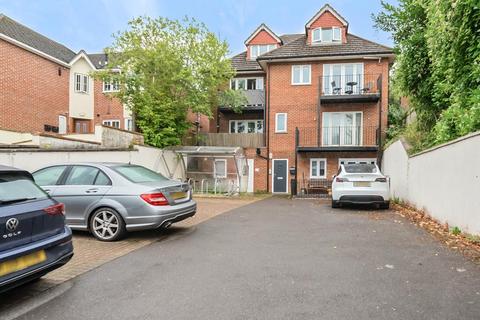 2 bedroom maisonette for sale, High Wycombe,  Buckinghamshire,  HP11