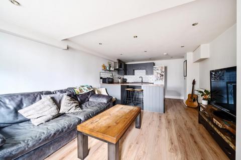 2 bedroom maisonette for sale, High Wycombe,  Buckinghamshire,  HP11