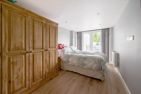 2 bedroom maisonette for sale, High Wycombe,  Buckinghamshire,  HP11