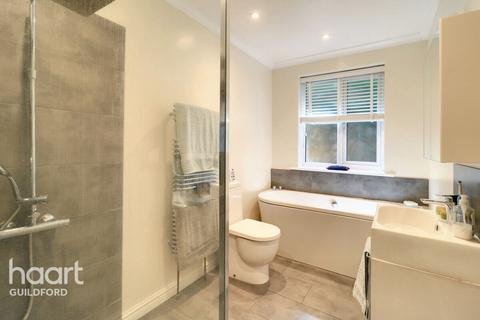 41 Sheepfold Road, Guildford, GU2 9TT