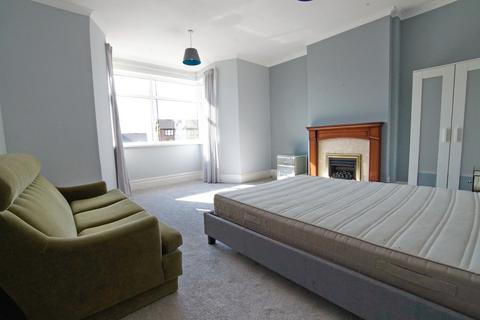 4 bedroom terraced house to rent, Kingswood, Bristol BS15