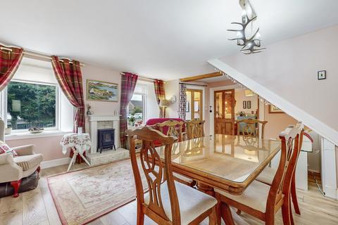 12 Hamilton Road, Strathaven, ML10 6JA