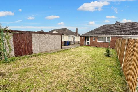 2 bedroom semi-detached bungalow to rent, Forest Rise, Balby, Doncaster DN4