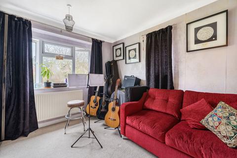 46 Essendene Road, Caterham, CR3 5PA